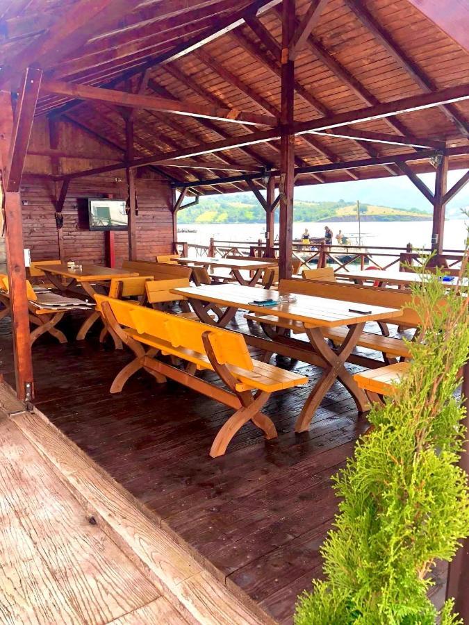 Mustaciosul Dunarii Hotel Ieşelniţa Bagian luar foto