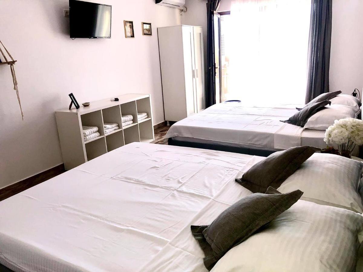 Mustaciosul Dunarii Hotel Ieşelniţa Bagian luar foto