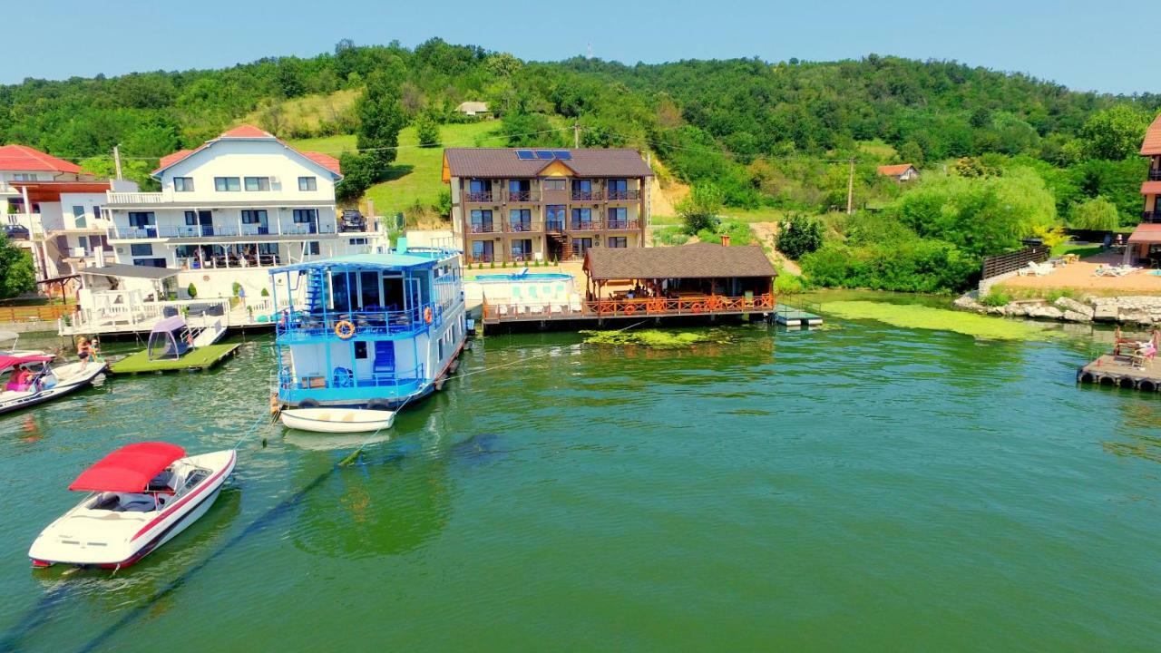 Mustaciosul Dunarii Hotel Ieşelniţa Bagian luar foto