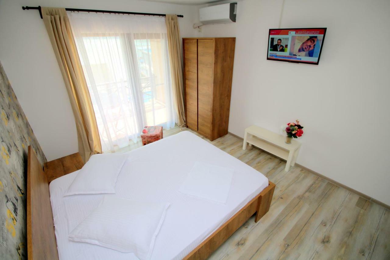Mustaciosul Dunarii Hotel Ieşelniţa Bagian luar foto